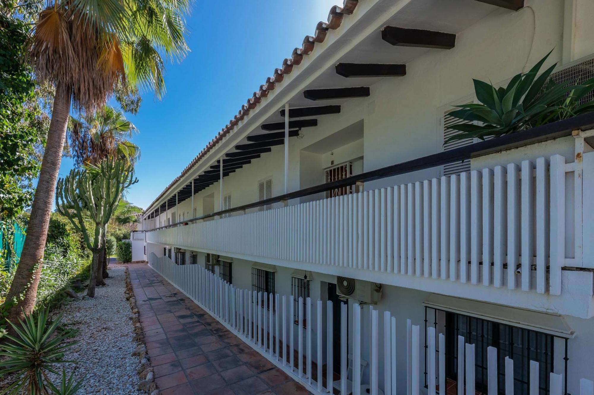 Letmalaga Rodeo Gardens Apartment *